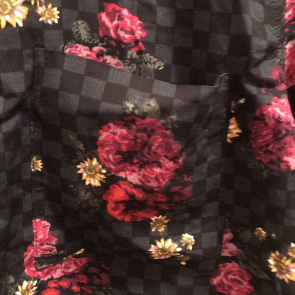 NWT Vans Button Down Shirt - Picture 4 of 8